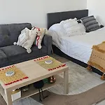 Charming Near La Defense - Paris דירה *