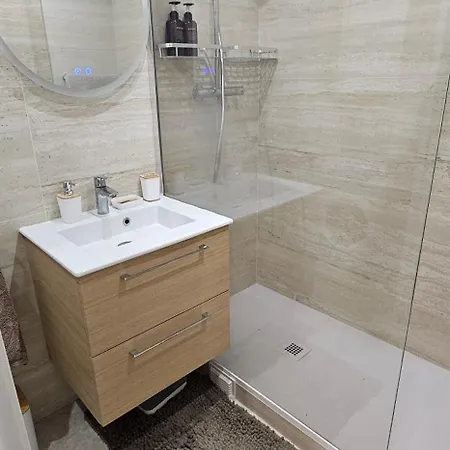 Charming Near La Defense - Paris Appartement
