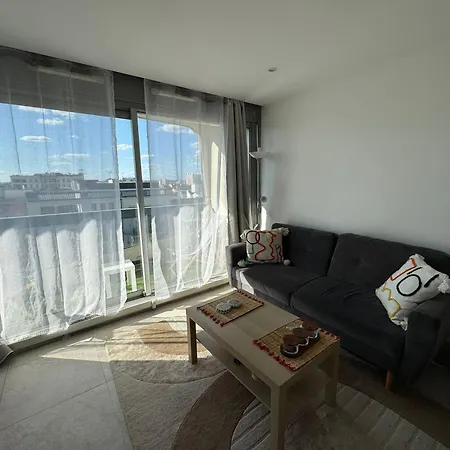 Charming Near La Defense - Paris דירה קורבוו
